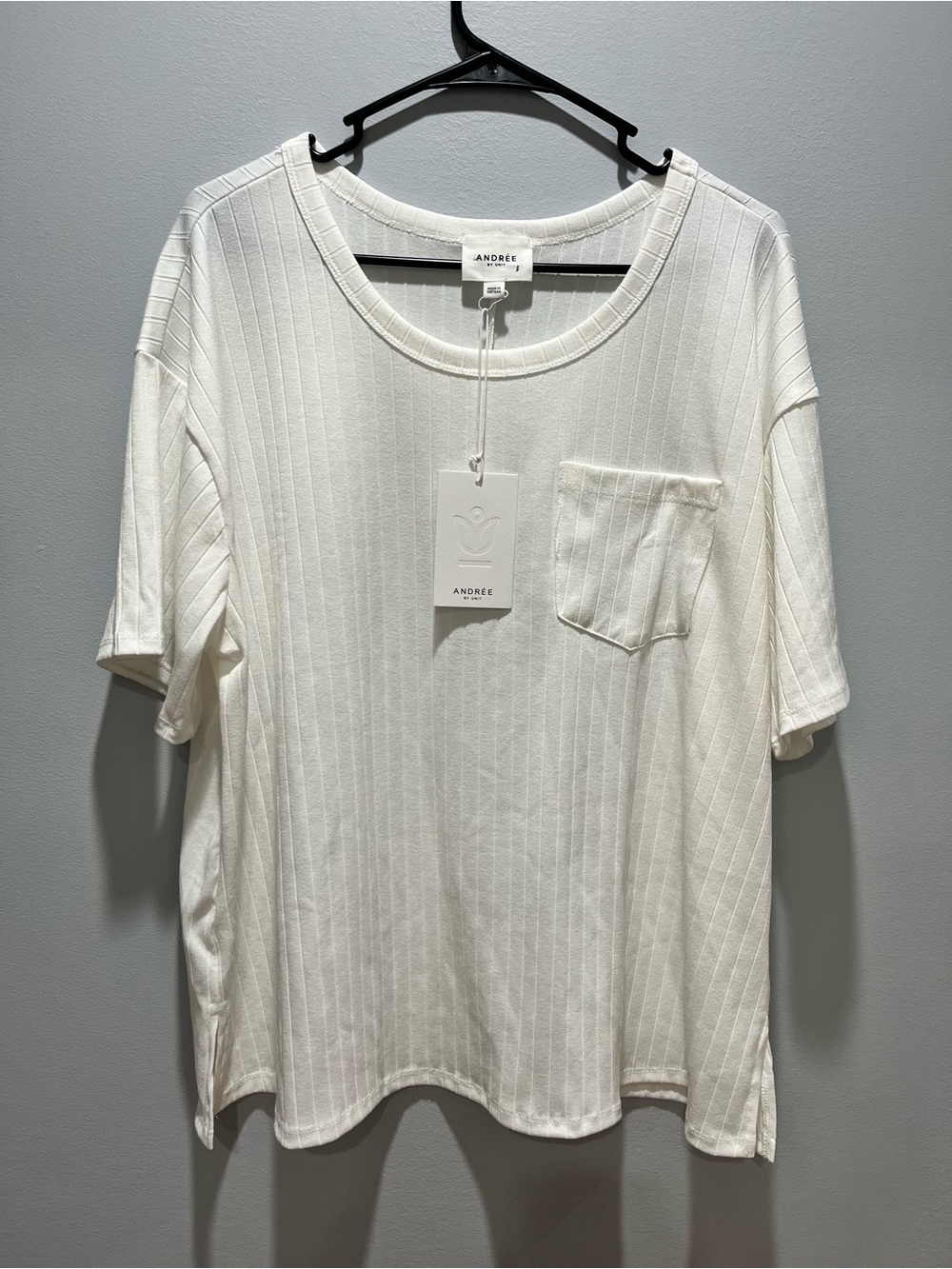 ANDREE BY UNIT White/Cream Ribbed Pocket Tee‎ Women's Size Large NWT